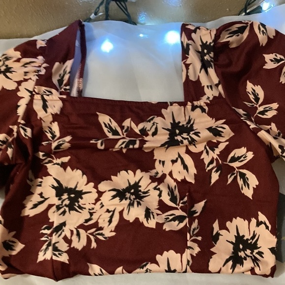 Lark + Grey crop top - Picture 3 of 8